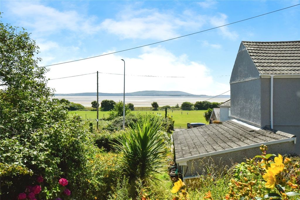 Property photo 2 of 29 Picture No. 24