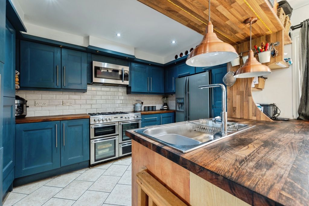 Property photo 3 of 19 Pbox-Img.Jpg