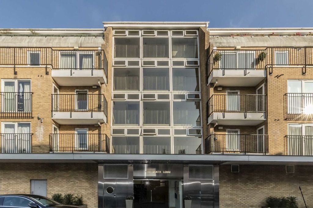 Property photo 1 of 4