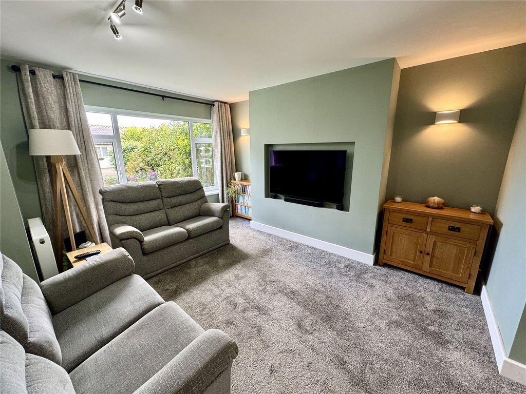 Property photo 3 of 12 Picture No. 05