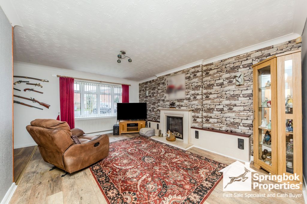 Property photo 2 of 13 Image 1