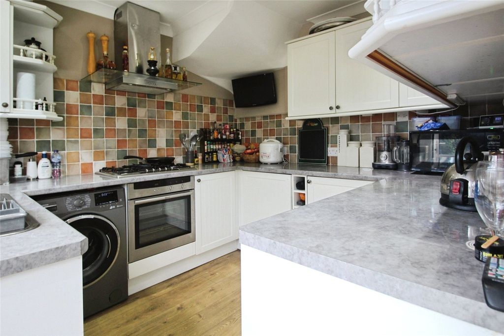 Property photo 2 of 13 Picture No. 06