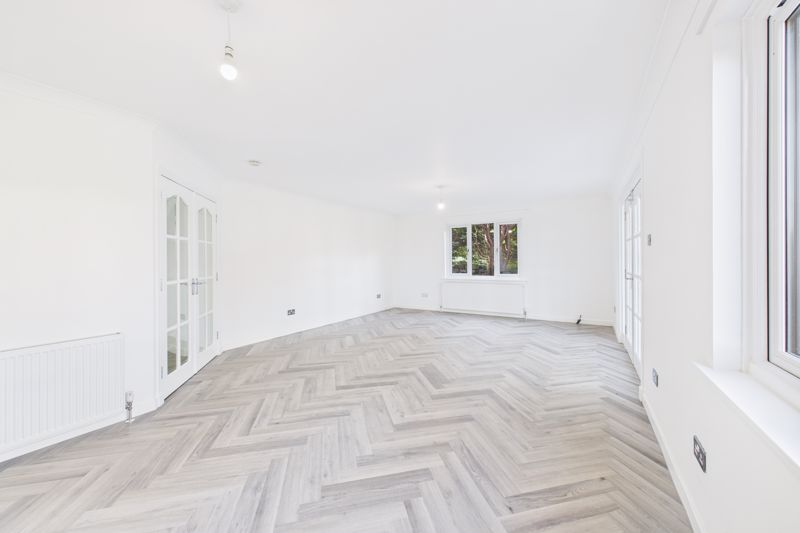 Property photo 3 of 39 Lounge/Dining Angle 2