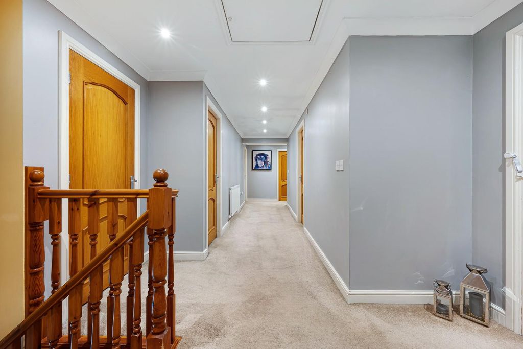 Additional image 18 of 6 bed property for saleMoorlands Court, Darwen BB3