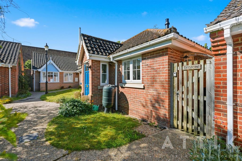 Additional image 22 of 2 bed detached bungalow for saleOld Brewery Yard, Halesworth IP19