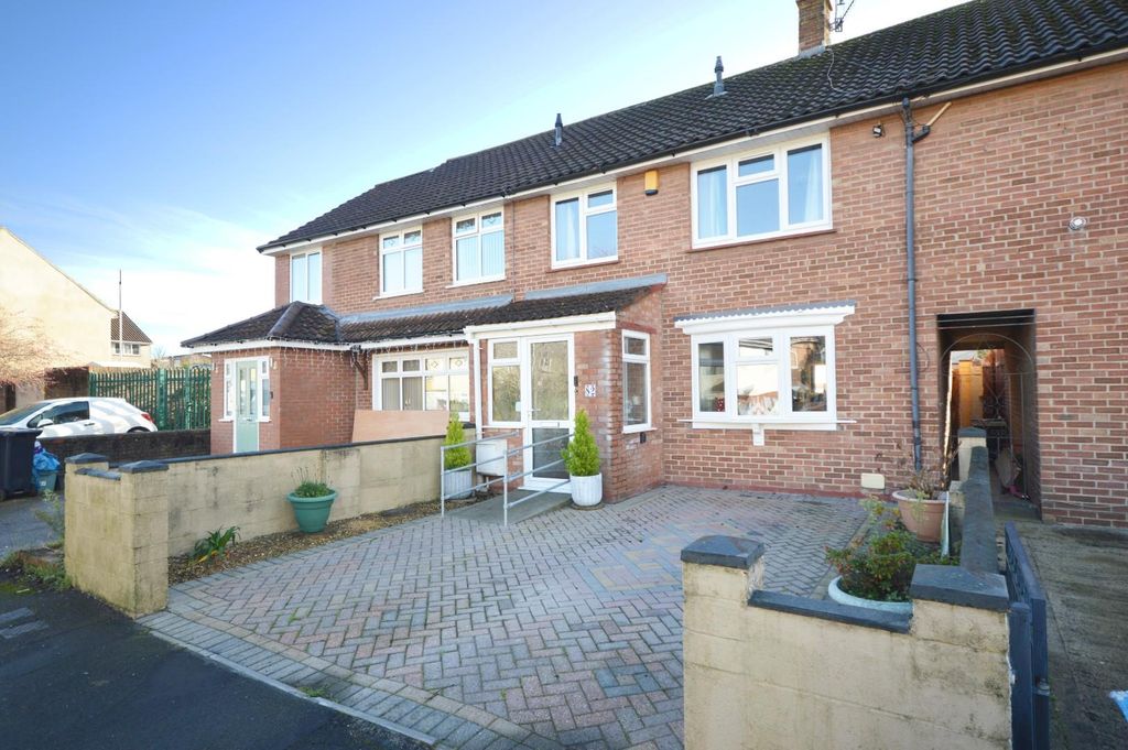 Property photo 1 of 18