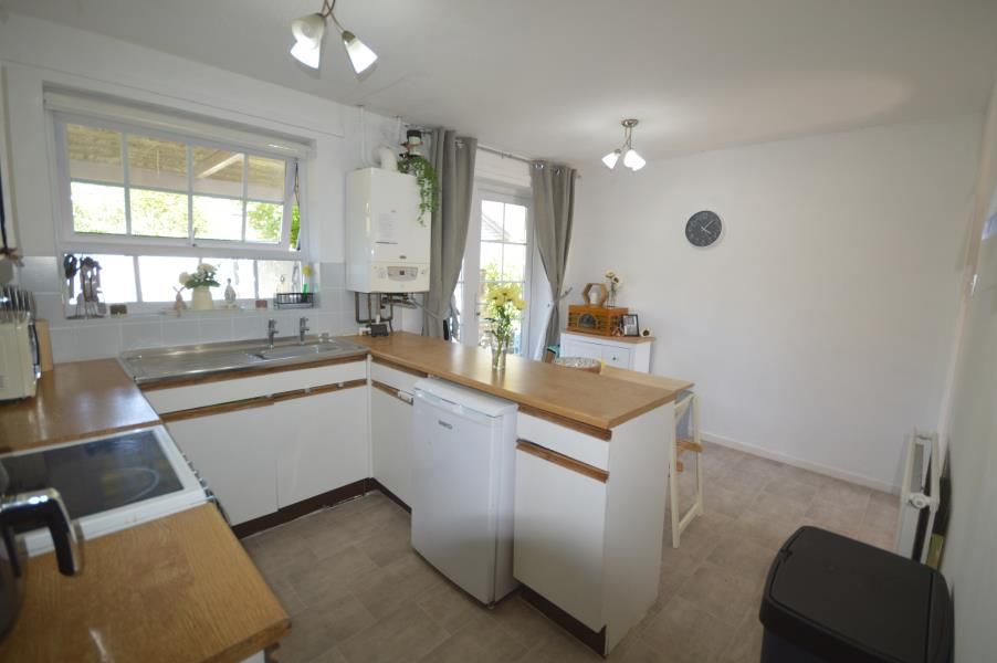 Property photo 3 of 11