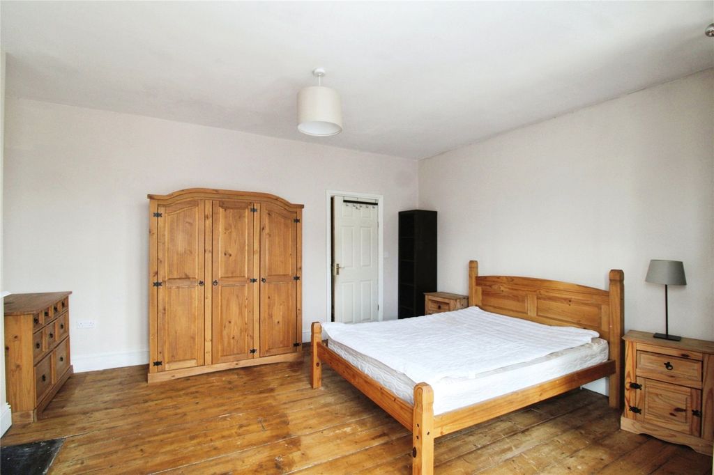 Property photo 3 of 11 Picture No. 04