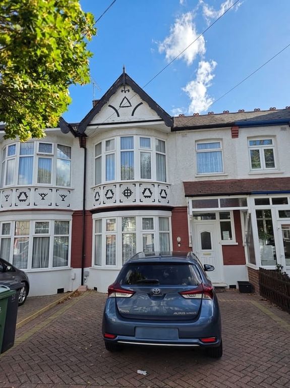 Property photo 1 of 11