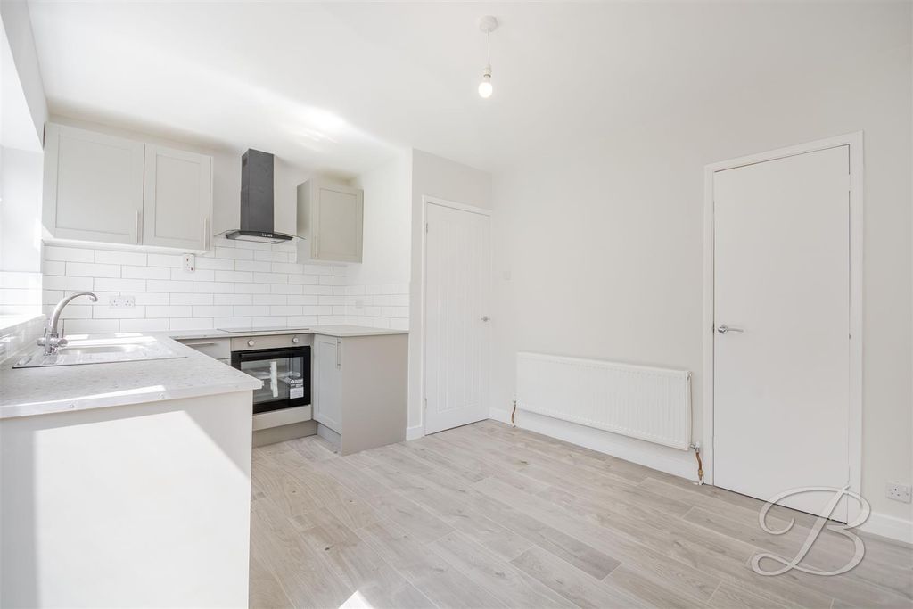 Property photo 3 of 18 Ccltd-5.Jpg