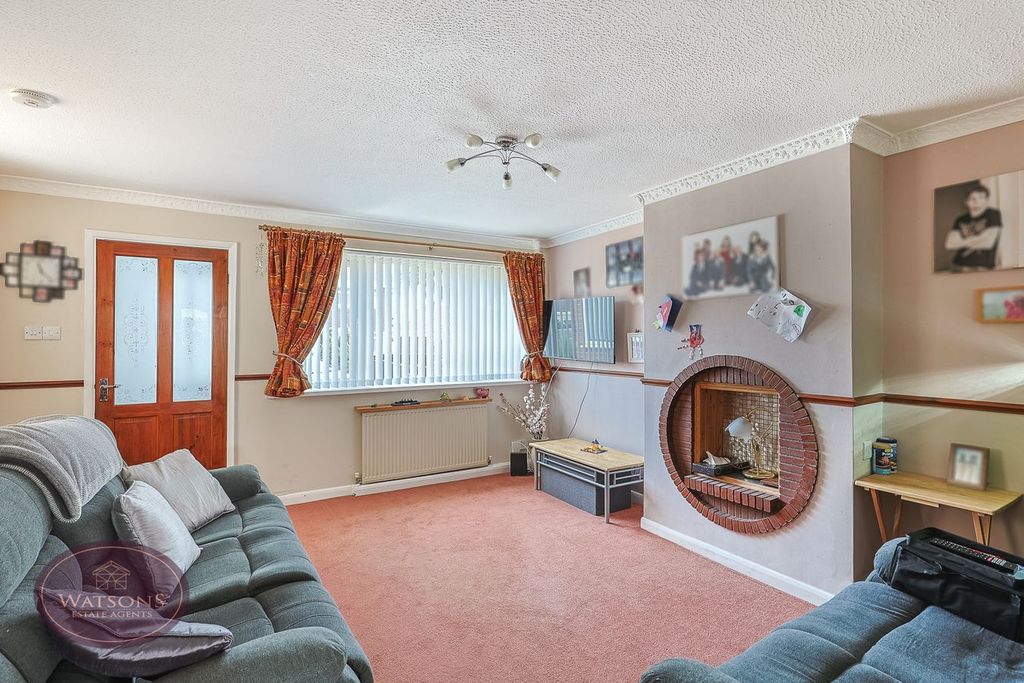 Property photo 2 of 21