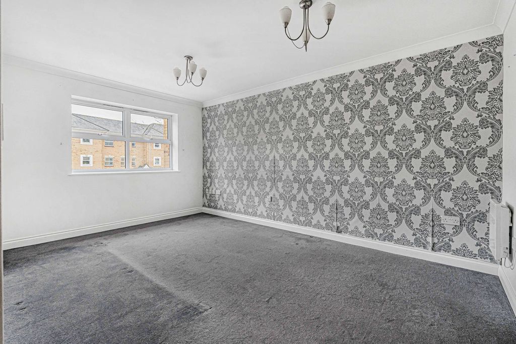 Property photo 2 of 8 Living Room