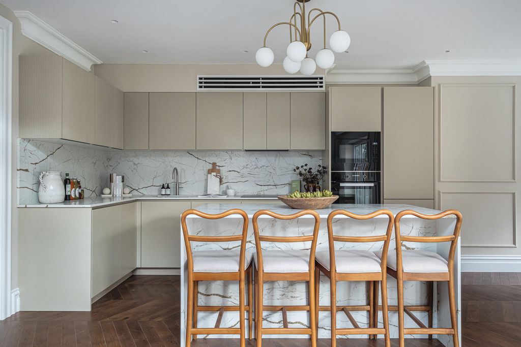 Property photo 1 of 27