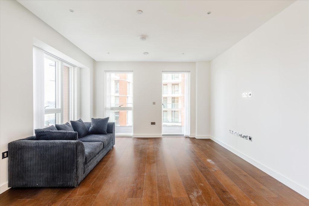 Property photo 2 of 11 Image