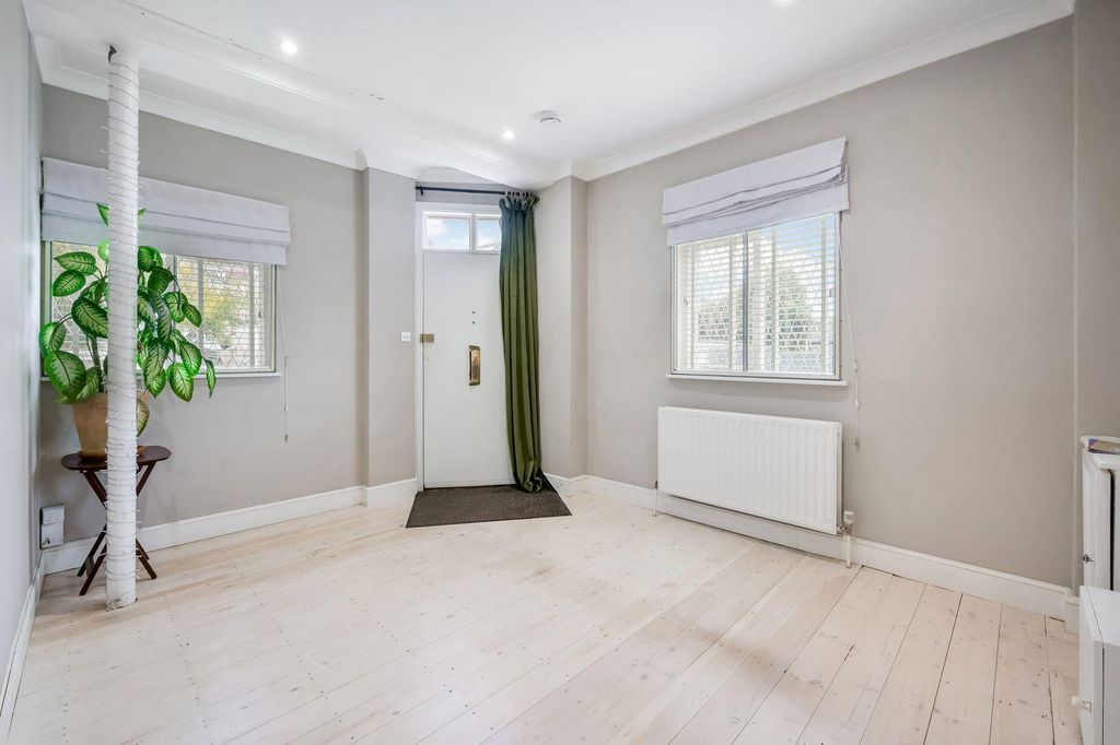 Property photo 2 of 12 Reception Hall