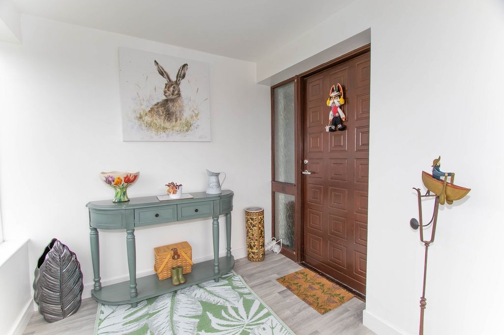 Property photo 2 of 17 Not Specified