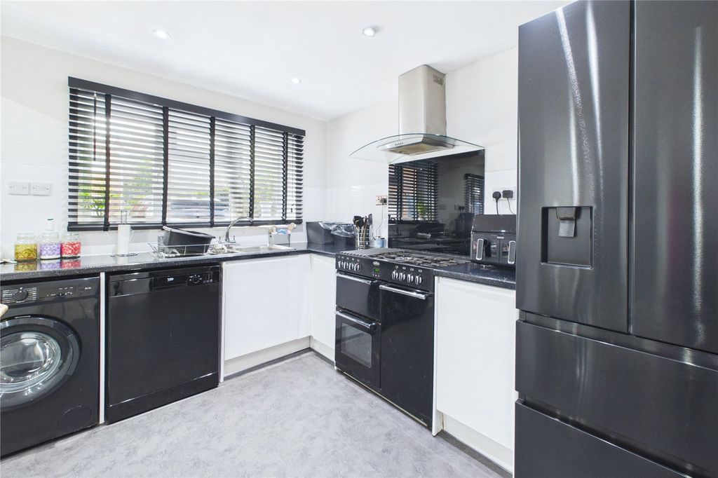 Property photo 3 of 21 Picture No. 08