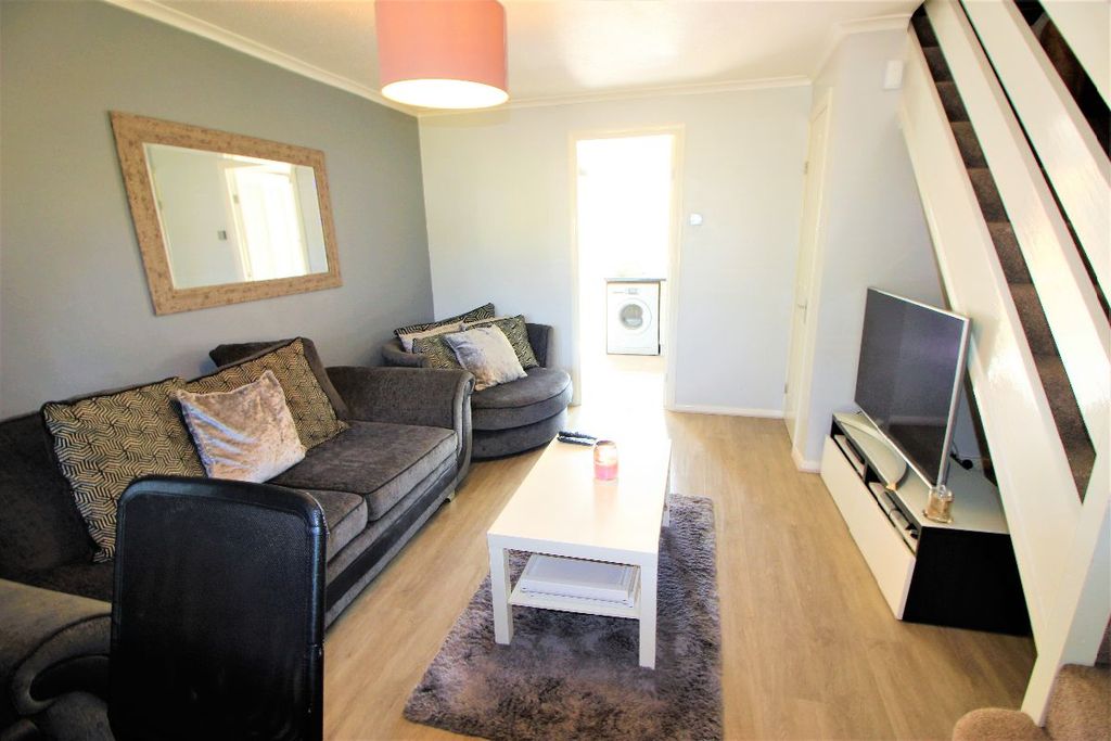 Property photo 3 of 11