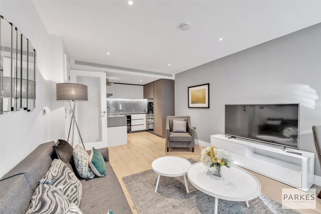 Property photo 1 of 24 Picture No. 18