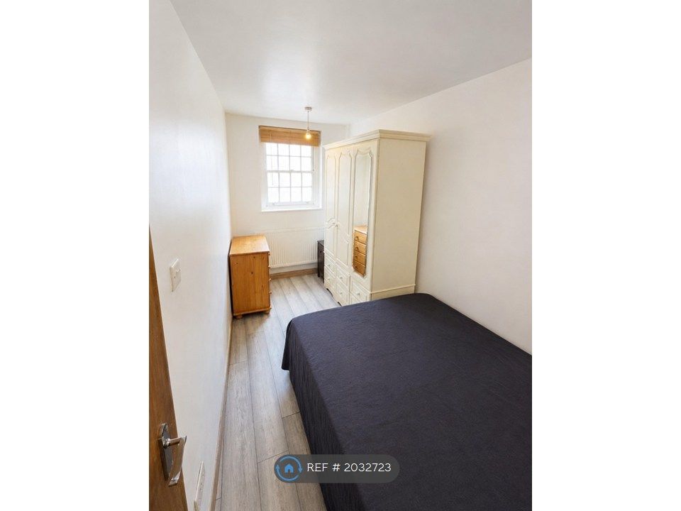 Property photo 3 of 4 Bedroom With Double Bed