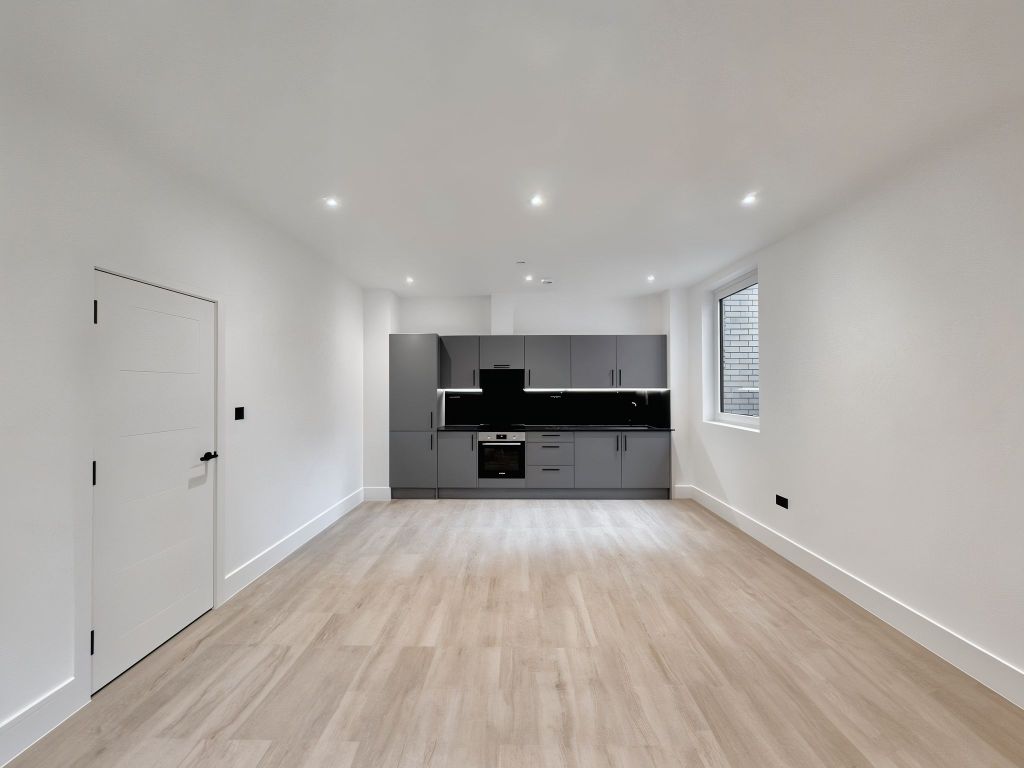 Property photo 3 of 5 Kitchen