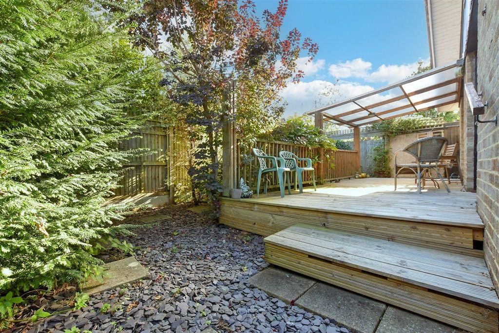 Property photo 2 of 9 Patio / Decking