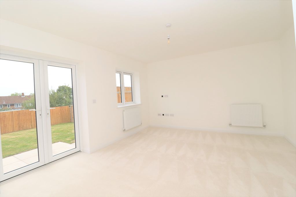 Property photo 2 of 14