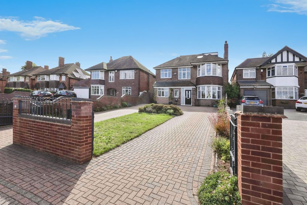 Property photo 1 of 21