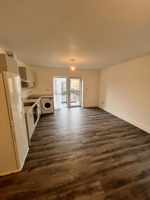 Property photo 2 of 21