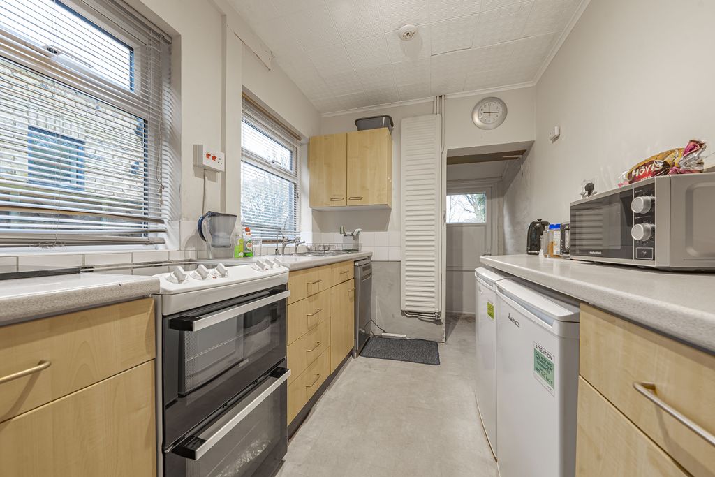 Property photo 3 of 11 Photo Feb 03 2026, 10 04 29 Am