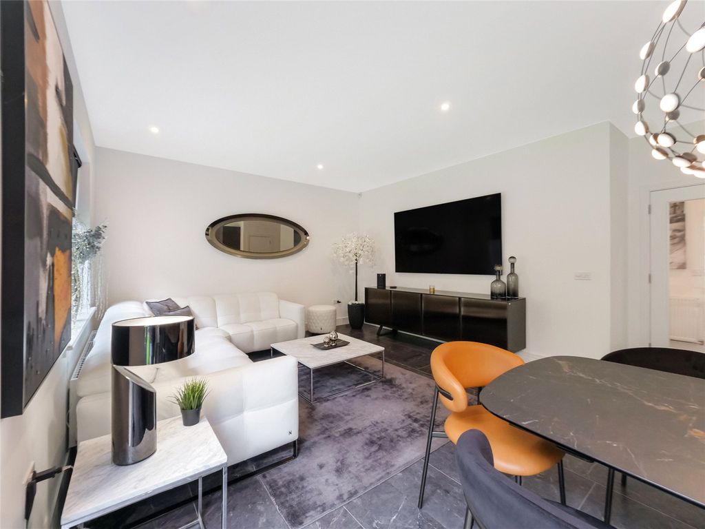 Property photo 3 of 47 Living/Dining