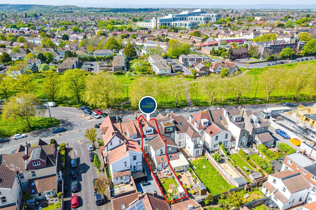 Property photo 2 of 33 589 Gloucester Road, Horfield, Bristol Bs7 0Bw | F