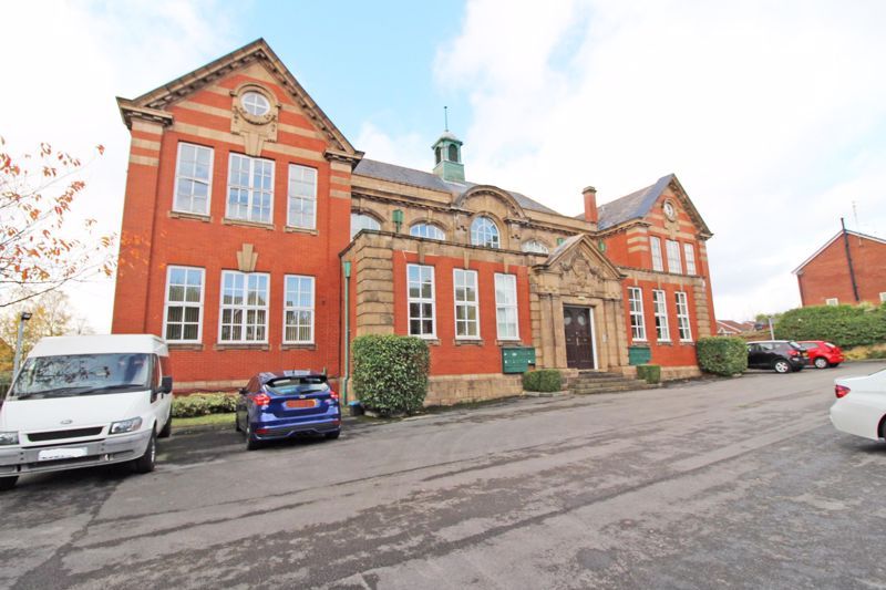 Property photo 1 of 7 Photo 4