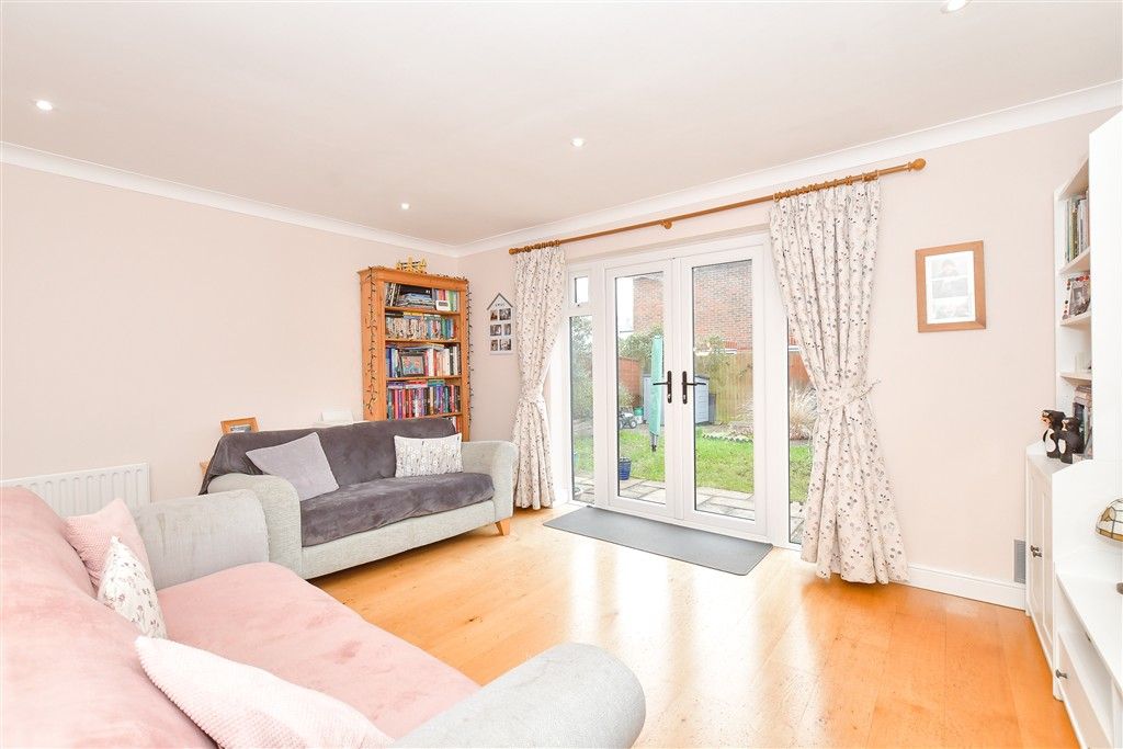 Property photo 1 of 11 Lounge/Diner