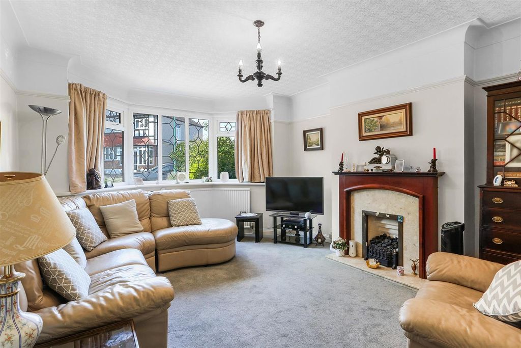 Property photo 2 of 17 1535615548 - 12.Jpg