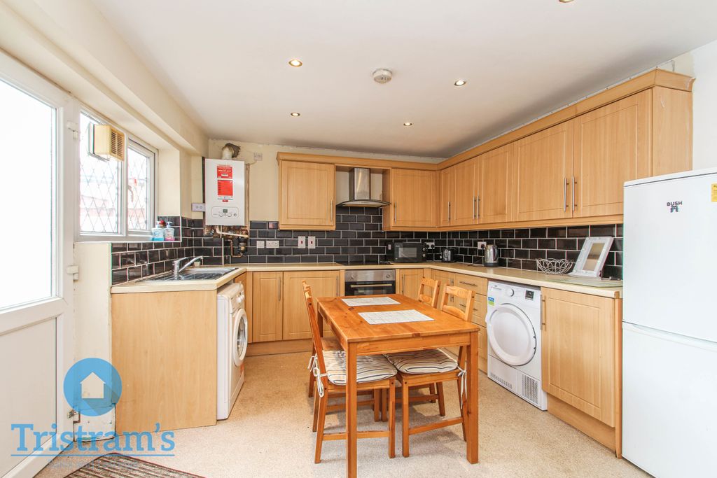 Property photo 2 of 16 2