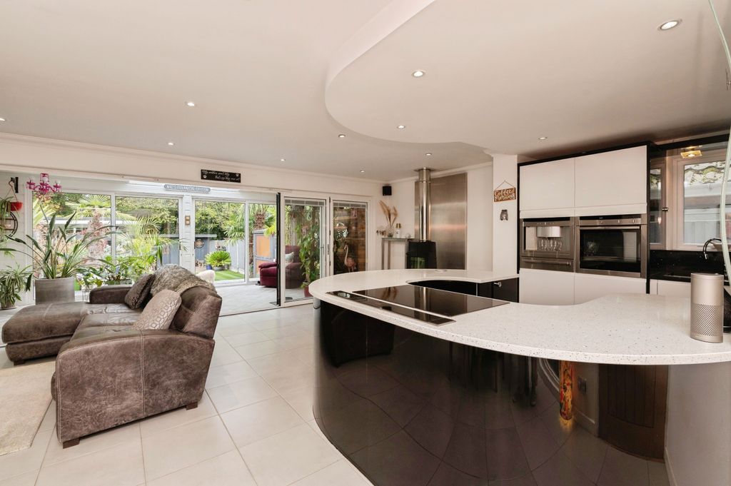 Property photo 2 of 31 Kitchen/Living/Dining Area