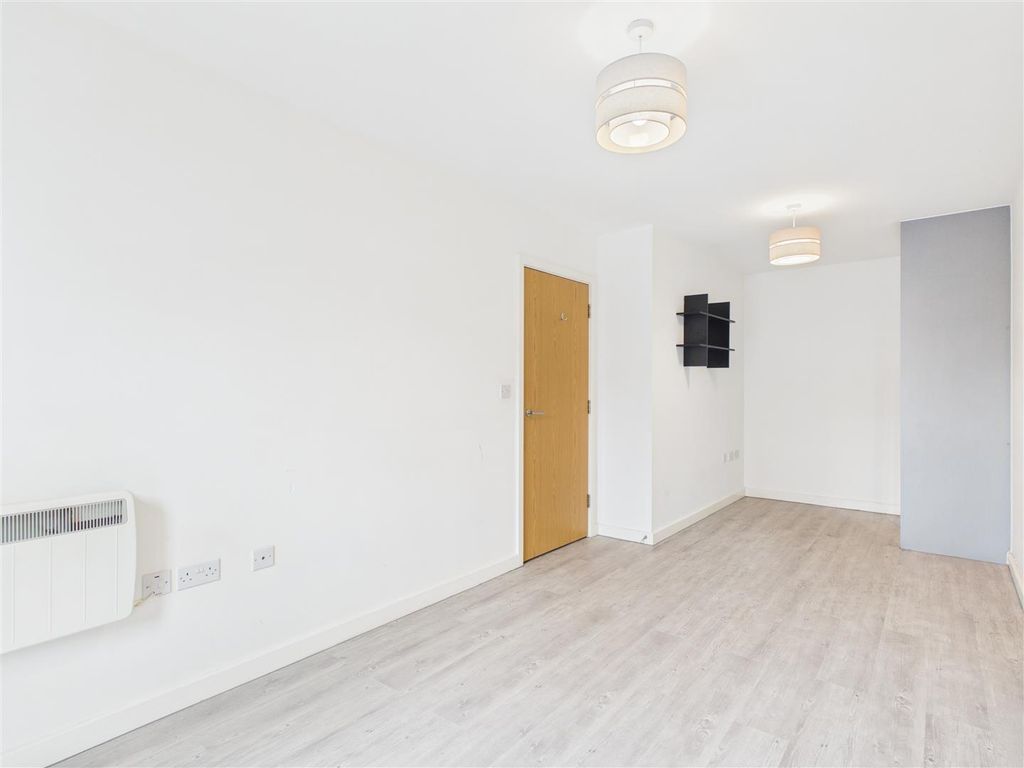 Property photo 1 of 5 Cam04419G0-Pr0096-Still001.Jpg