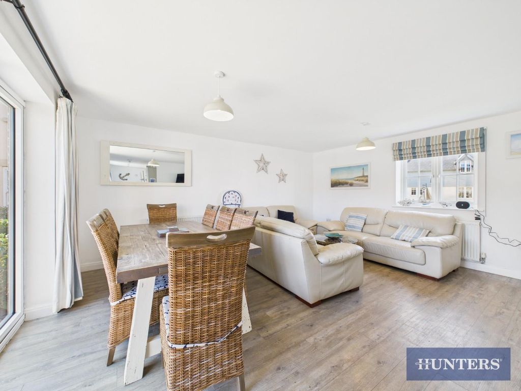 Property photo 2 of 17 Living Room