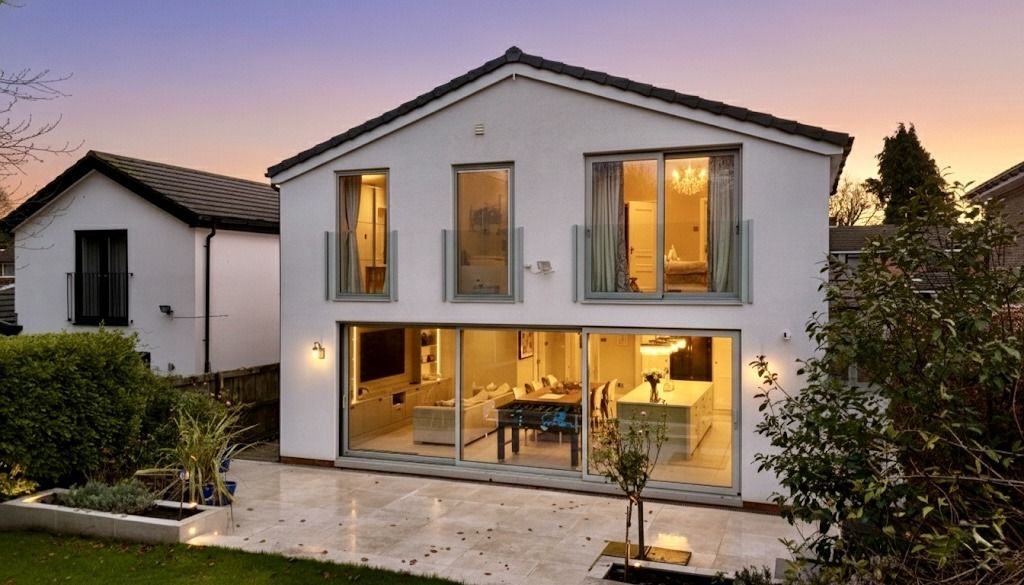 Property photo 1 of 27 Stunning Family Home