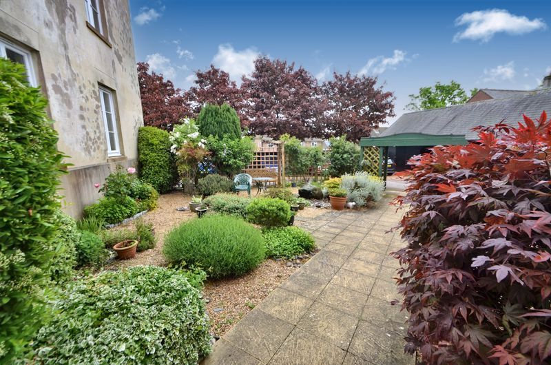 Property photo 1 of 13 Photo 3