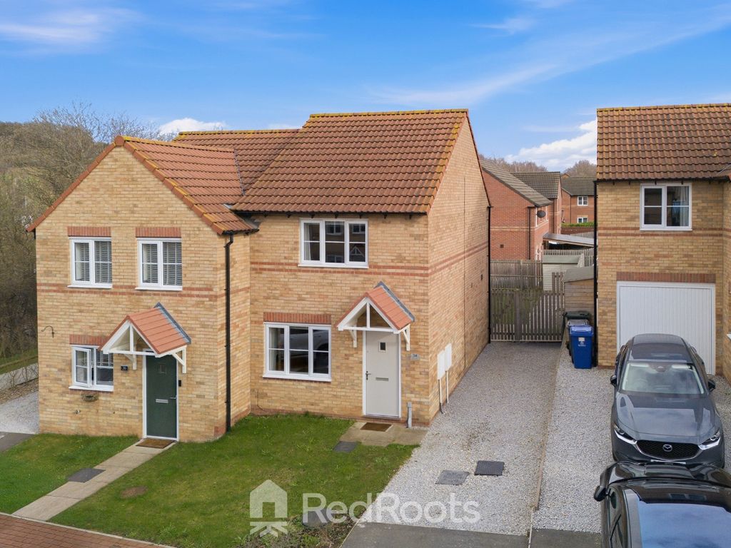 Property photo 1 of 26 4703011