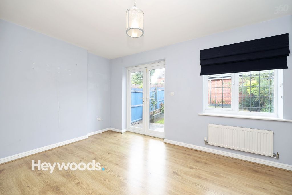 Property photo 2 of 41