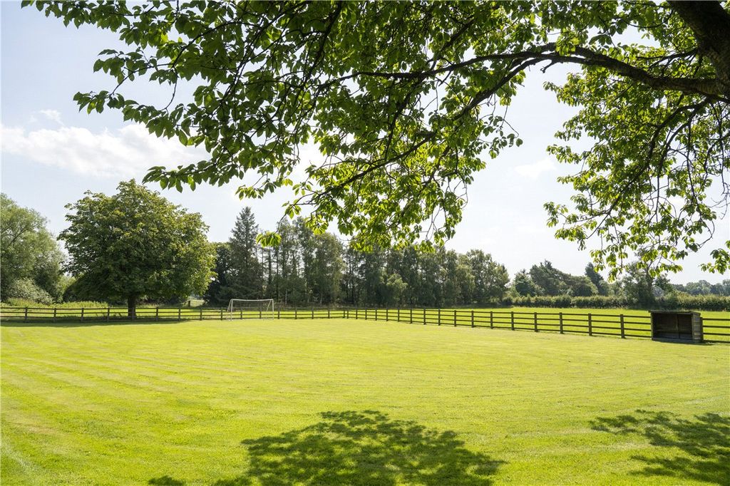 Property photo 2 of 22 Picture No. 03