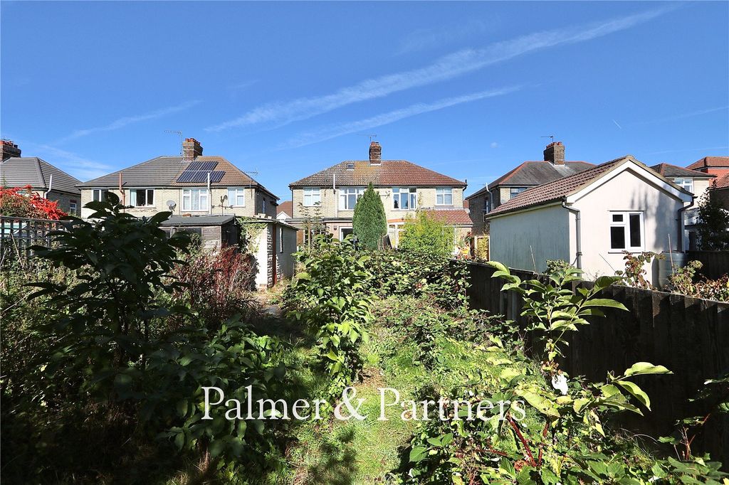 Property photo 2 of 19 Picture No. 08