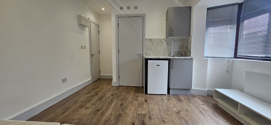 Property photo 2 of 2