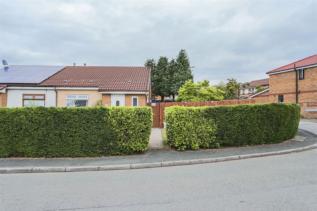 Property photo 1 of 21