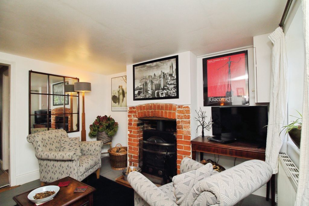 Property photo 3 of 20