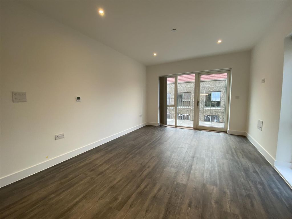 Property photo 1 of 15 Image00092.Jpeg