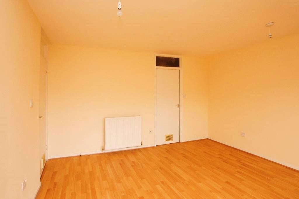 Property photo 3 of 6 Picture No. 05